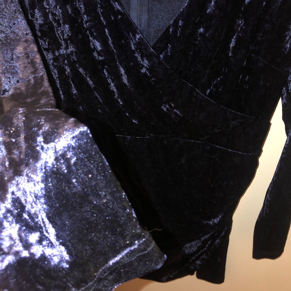 Large Crushed Velvet Navy Blue Wrap Dress Petal Zip Up - Picture 6 of 9